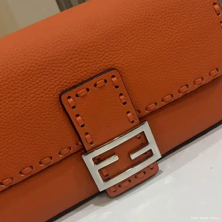 Affordable Selleria Fendi Orange Medium Cuoio In Romano Leather Bag Baguette 0617